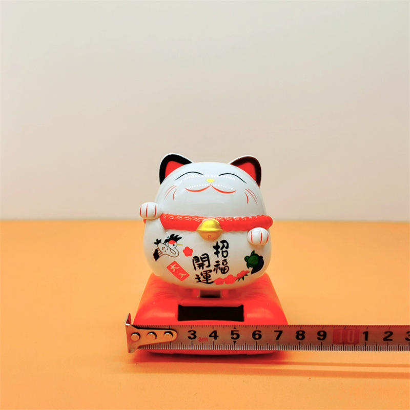 Cross-border creative solar fortune cat decoration car dashboard with cute decoration car supplies