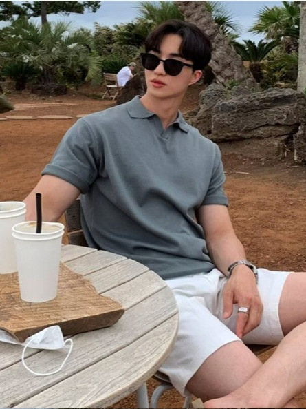 Polo de cercanías suave y ceroso, tejido mezclado de seda de hielo, manga corta, ligero y sedoso, no es fácil de penetrar, camisa de fondo superior coreana