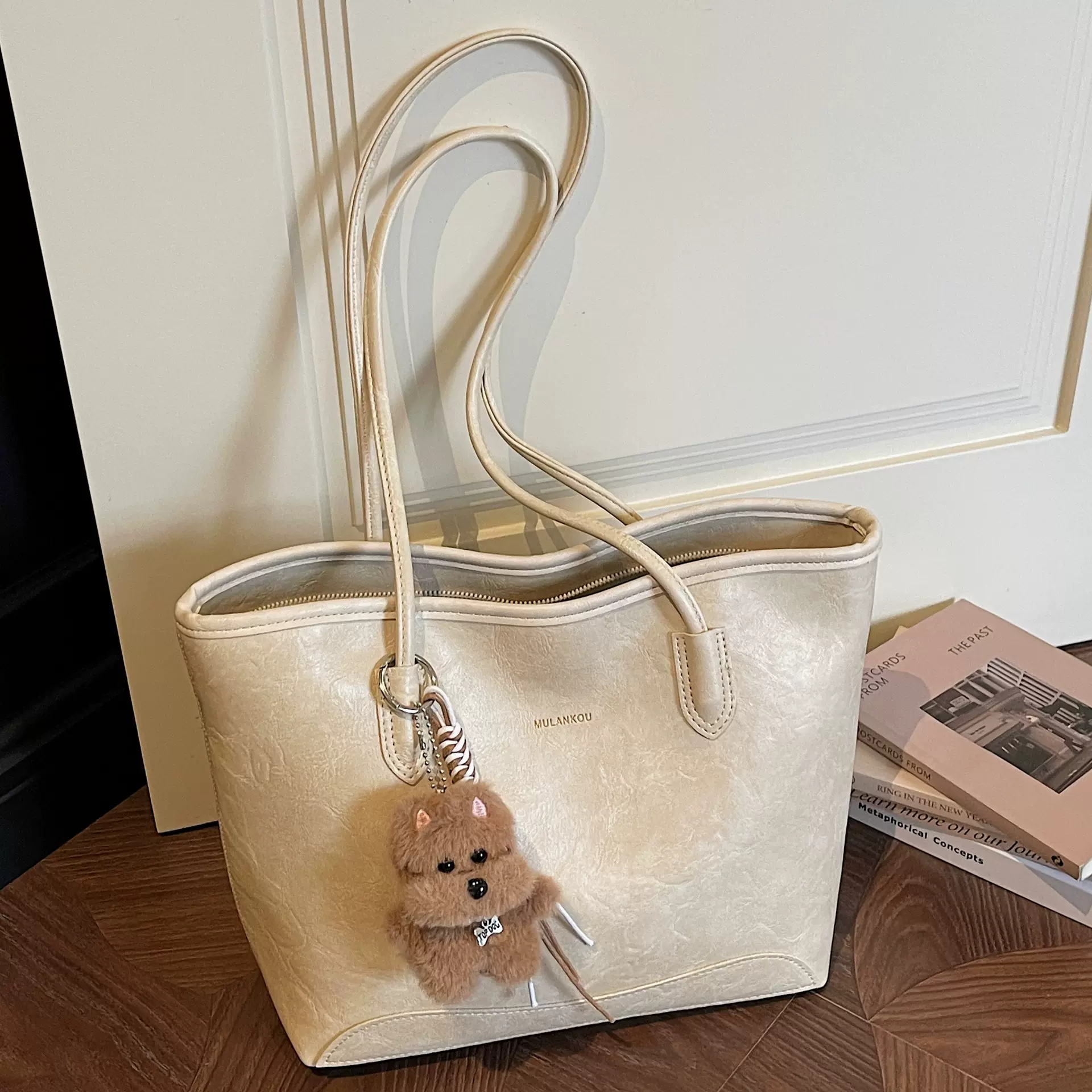 外贸韩版复古包包女2026新款简约通勤单肩包休闲百搭大容量托特包