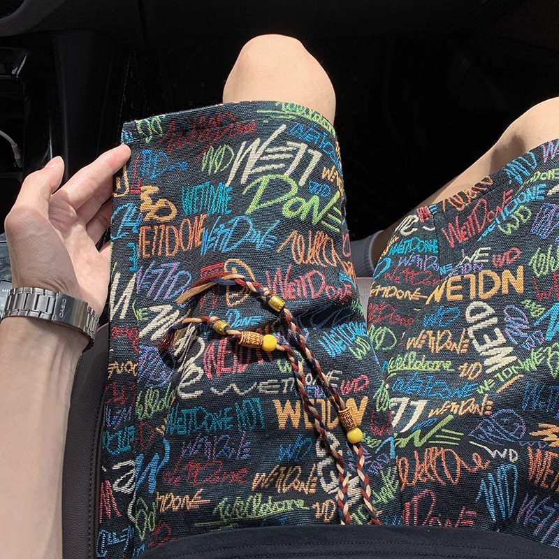 Retro Graffiti Knitted Shorts For Men Loose Summer Beach Pants_voghion.com