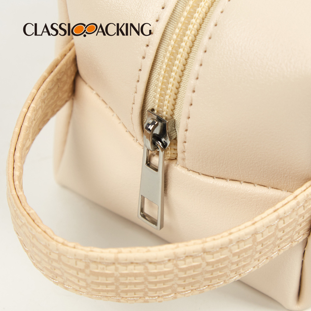 2023 Otoño e Invierno simple bolsa de cosméticos contador super popular bolsa de almacenamiento de alto sentido logo bolsa de lavado portátil