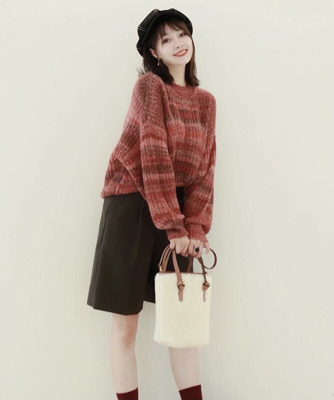 IC Xiaohe Recommended Original Tail Yarn 21 Fall/Winter New Segment Dyed Wool Blended Crewneck Profile Red Knitted Pullover Sweater IC Xiaohe Recommended Original Tail Yarn 21 Fall/Winter New Segment Dyed Wool Blended Crewneck Profile Red Knitted Pullover Sweater