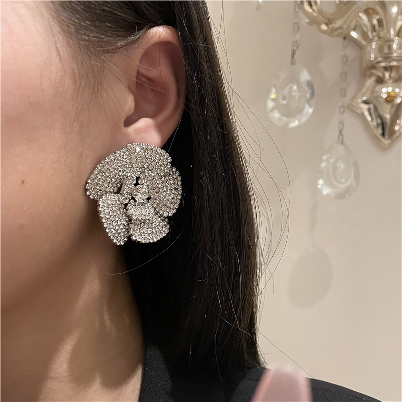 Flower Alloy Rhinestones Diamond Earrings Ear Studs display picture 2