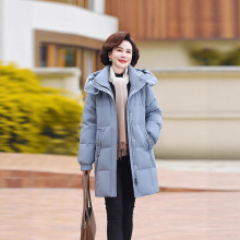 中年妈妈羽绒服女冬装中长款加厚中老年人女休闲连帽保暖外套防寒
