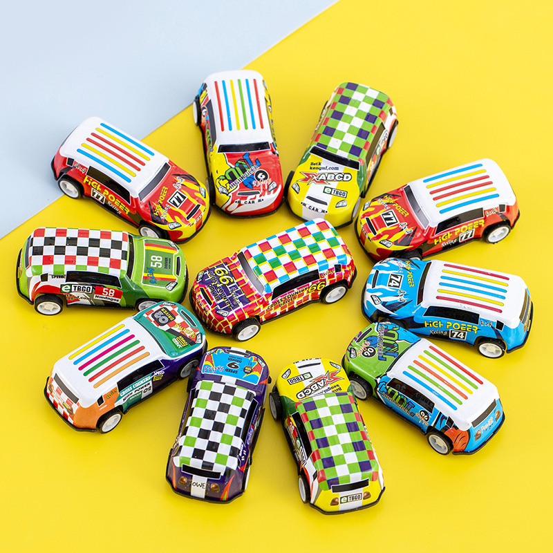 合金のブリキ車の子供のシミュレーションのおもちゃの模型の置物のばら売りの車の震え音の爆発的な屋台のおもちゃ|undefined