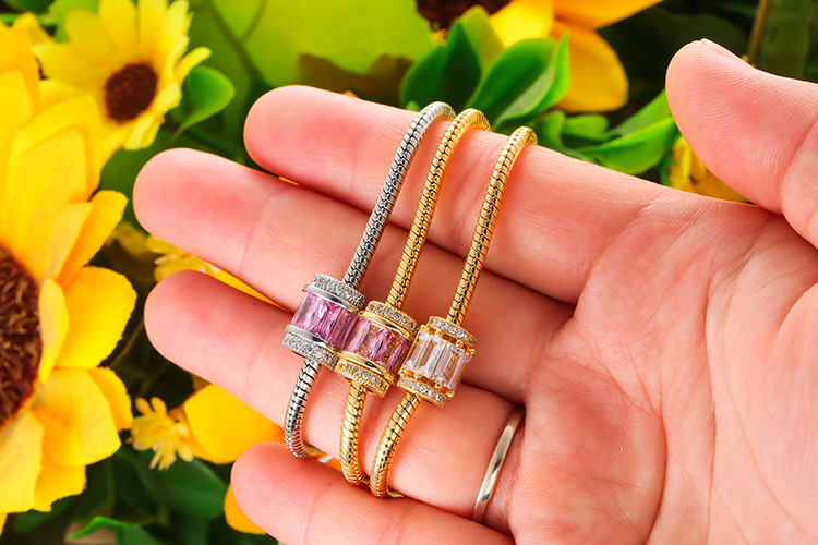 Fashion Geometric Copper Plating Zircon Bracelets