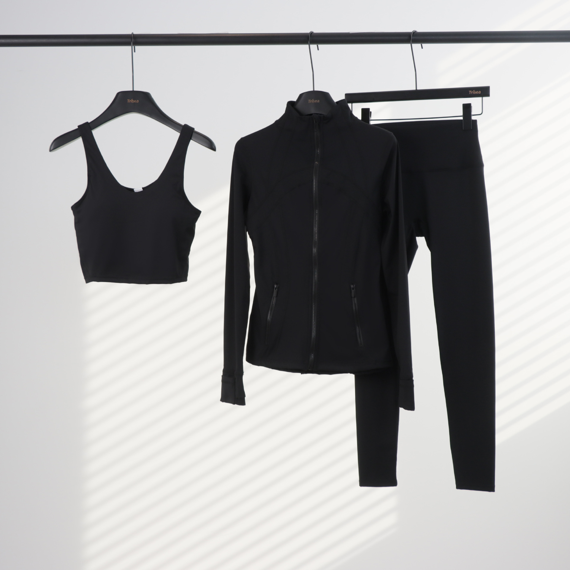 Conjunto de yoga LULU de tres piezas: chaqueta, camiseta sin mangas con cuello en U y leggings de cintura alta para mujer.