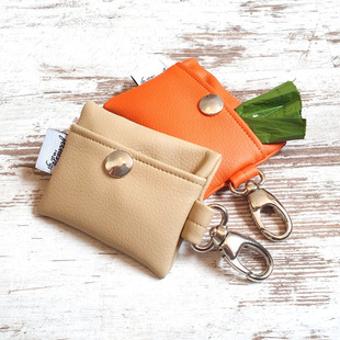 Cross-border Hot-selling Leather Pet Pocket Hanging Accessories Portable Trash Dog Walking Pet Garbage Bag Cleaning Bag