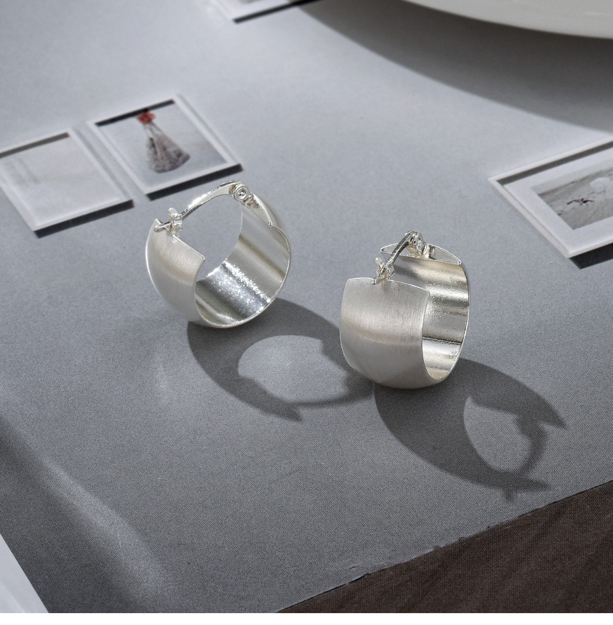 1 Pair Retro Geometric Metal Polishing Women's Earrings display picture 6