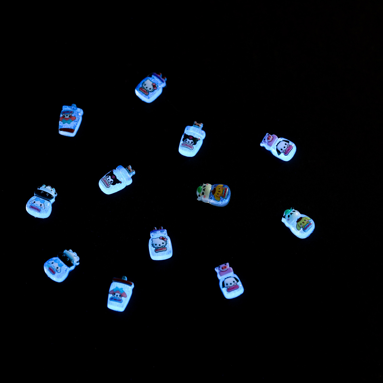 Coolomi joyería de uñas lindo dibujos animados luminoso taza Sanrio resina DIY pudín perro Yugui perro joyería