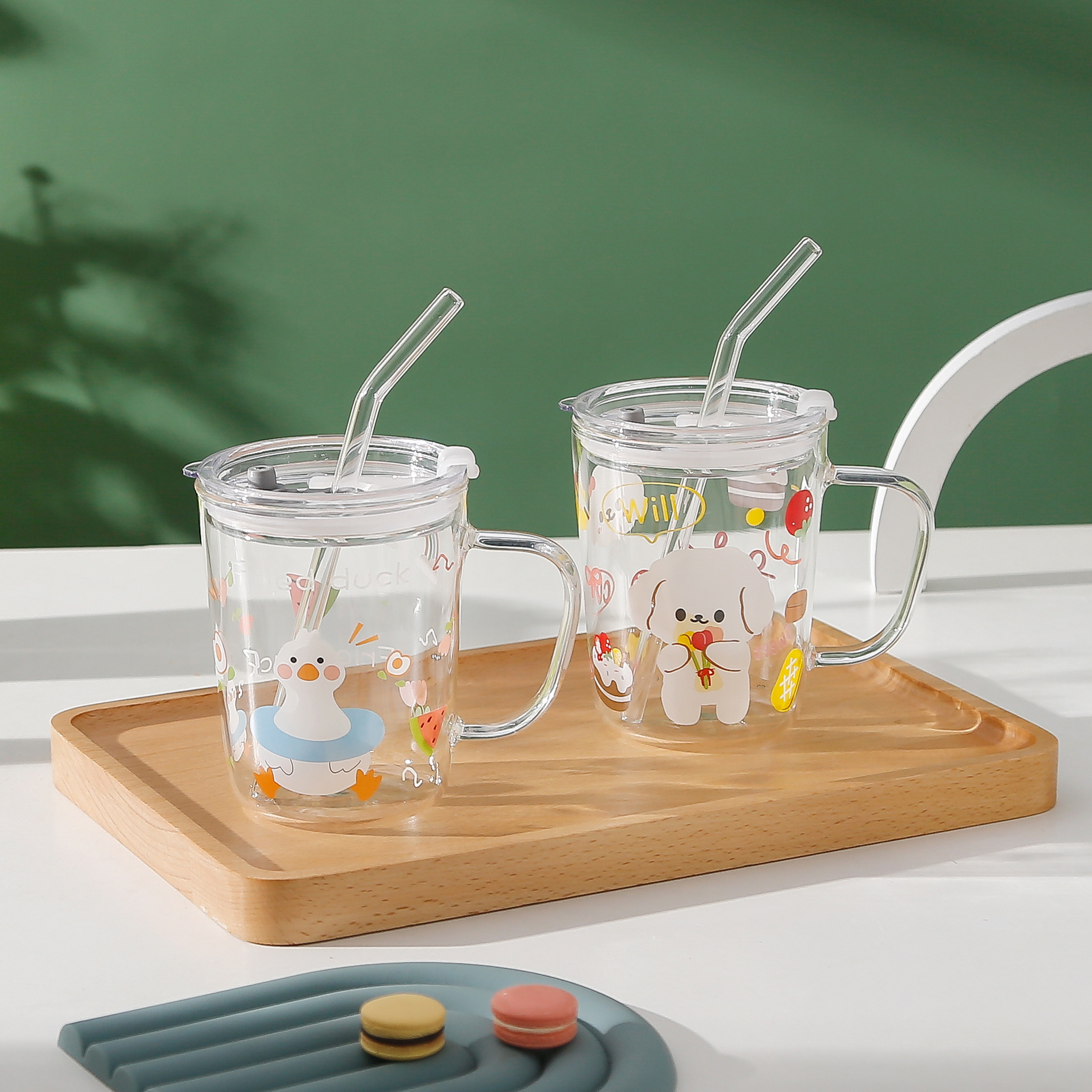 Taza de vidrio minimalista moderna pajita de dibujos animados con tapa para el hogar taza de agua de vidrio de leche impresa taza de regalo LOGO al por mayor