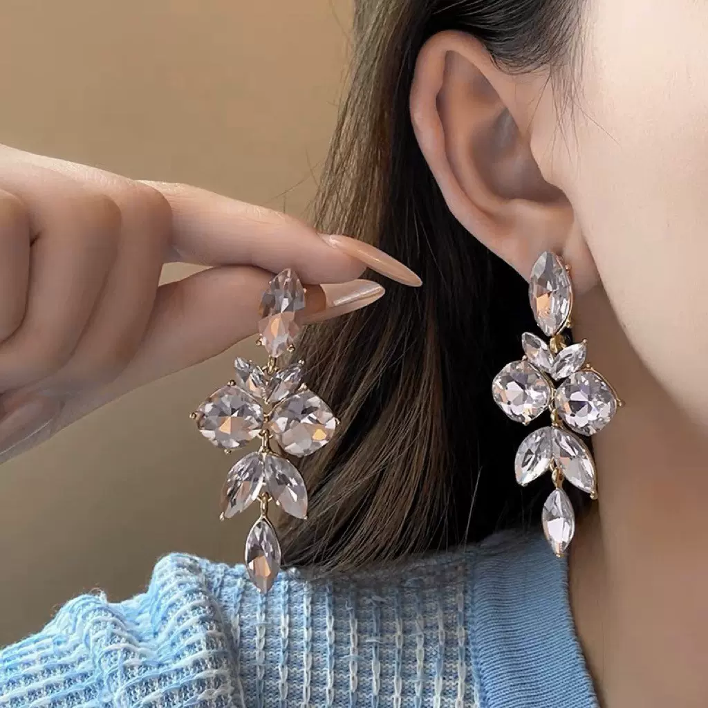 2025年新款欧美ins风绿色水晶耳坠女合金轻奢高级感耳环饰品批发