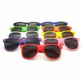 美国FDA落球测试促销太阳镜广告礼品眼镜可印刷logo外贸米钉眼镜