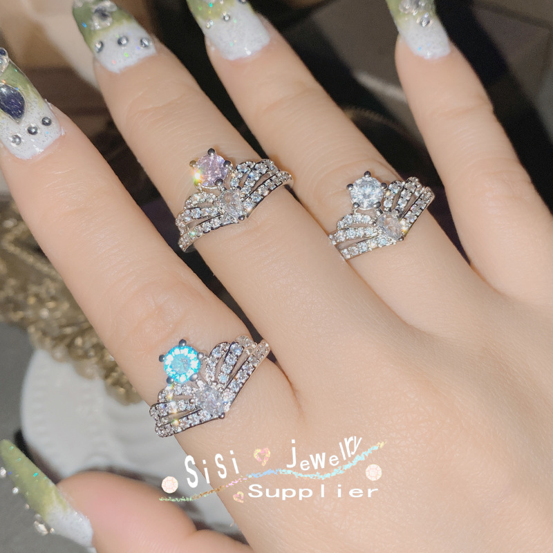 SIsi时尚巴黎限定婚戒同款 镀18k 精工微镶璀璨发光粉钻皇冠戒指