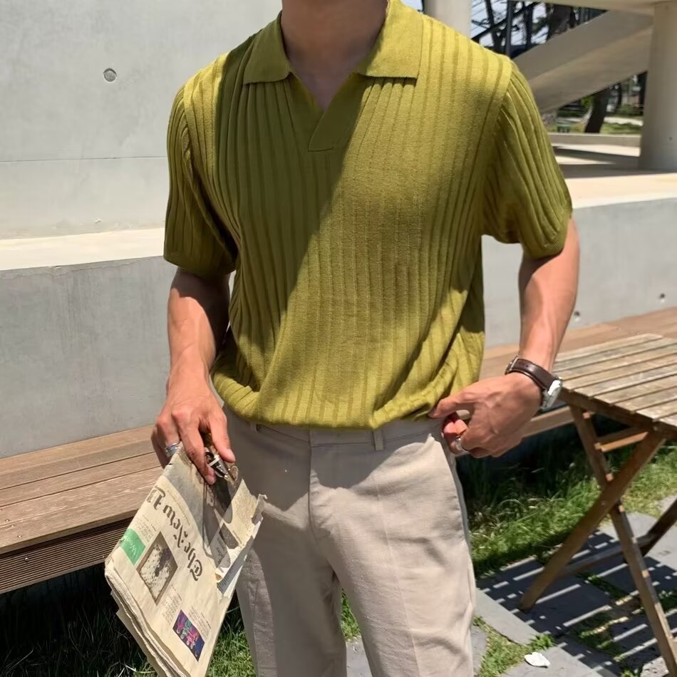 Moda casual solapa polo de color sólido suéter casual de punto de manga corta para hombres verano nuevo estilo transpirable tendencia camiseta para hombres
