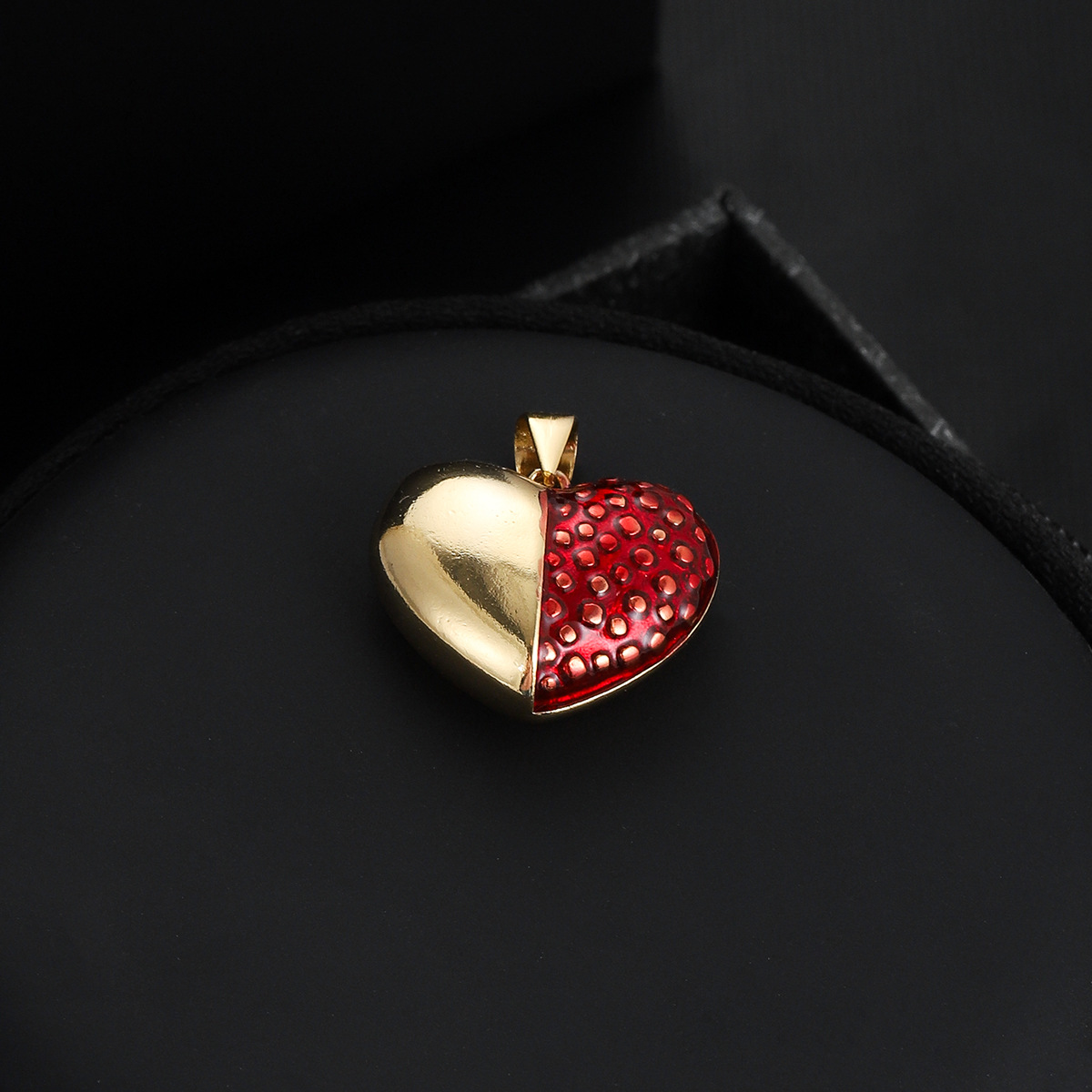 5g Weight Pendant, Chain Jewelry Making Type Copper Chain Material 1 Piece Quantity Holiday, Daily Occasion Copper Material Portrait, Heart Shape Pattern Unisex Gender Plating Design Retro, Simple Style Style 1 Piece Copper Portrait Heart Shape Pendant Chain 22