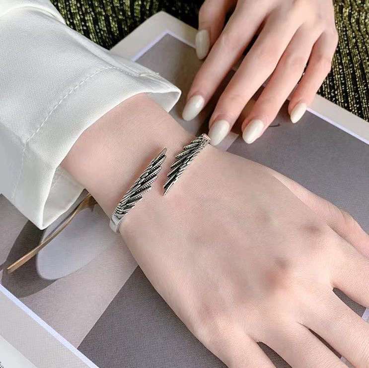 Креативная модная ретро-атрибутная серебряная bracelet для мужчин и женщин, европейский стиль
