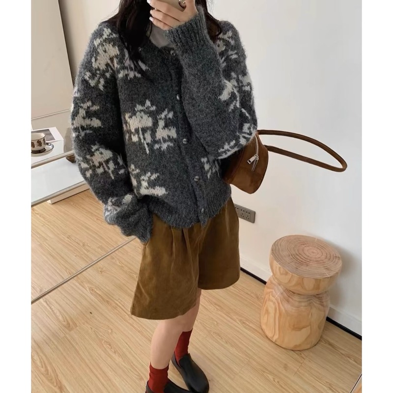 2025秋冬新款韩系慵懒风设计感小众针织开衫女宽松显瘦毛衣外套潮|undefined