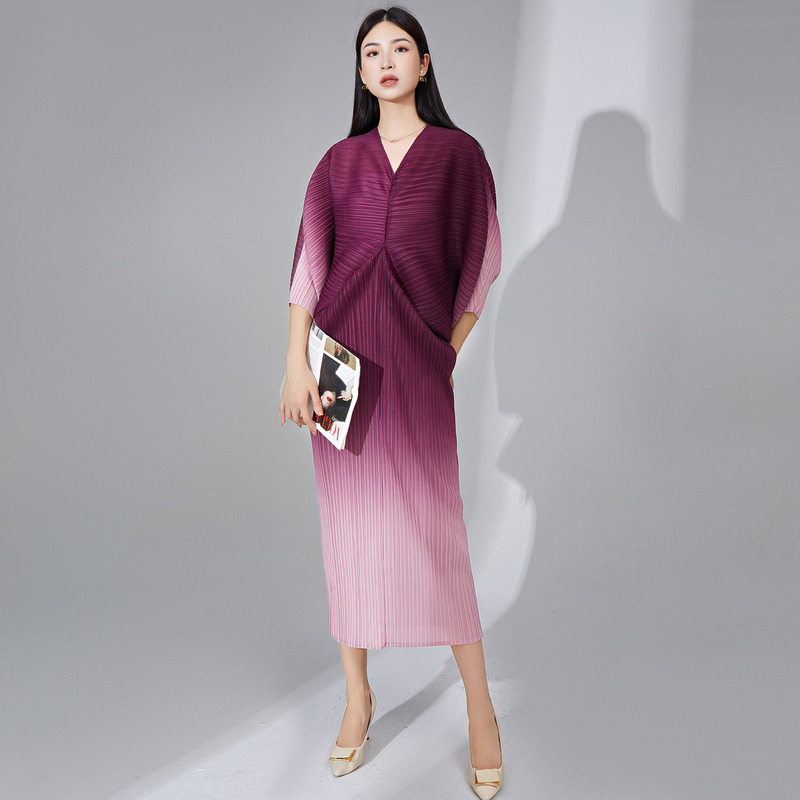 Miyake Dress Long High-end V-neck Bat Sleeve Irregular Gradient Elegant Pleated Dress European