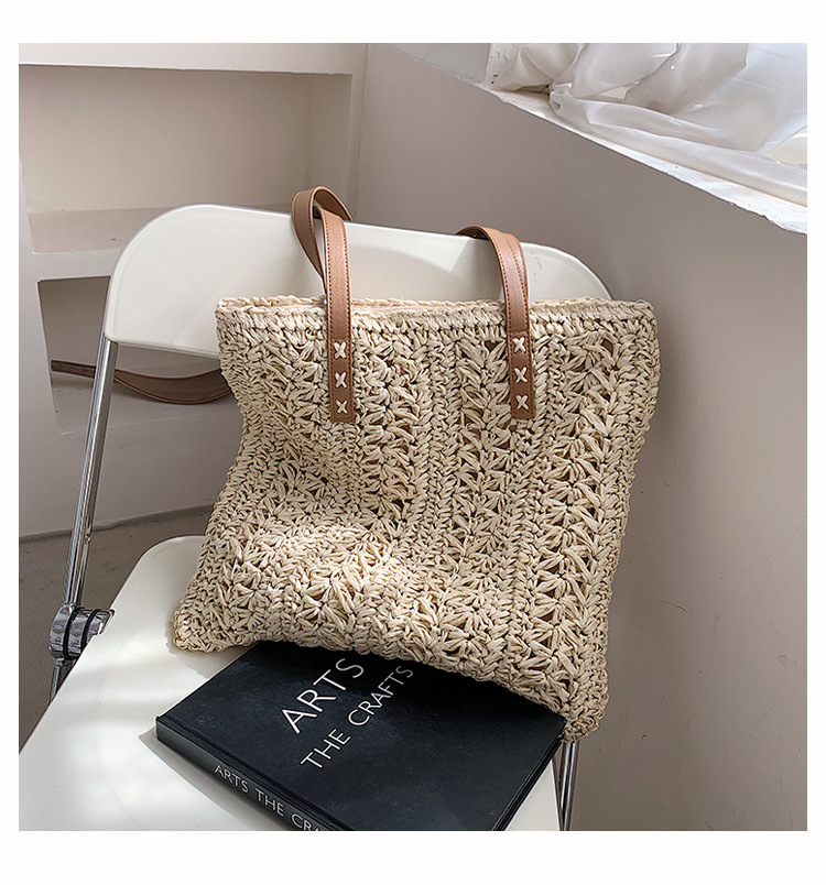 Fashion Straw Hollow Woven Bag display picture 3