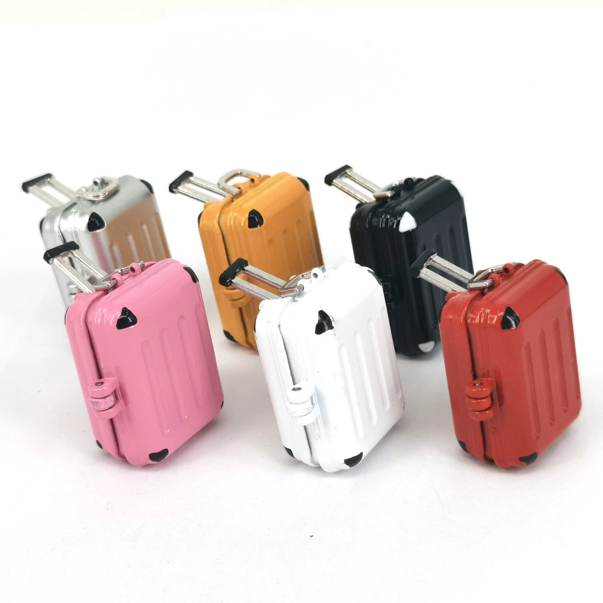 Mini Suitcase Model, Alloy Dollhouse Accessory, Magnetic Lid, 6 Colors, 31×24×15.8 mm