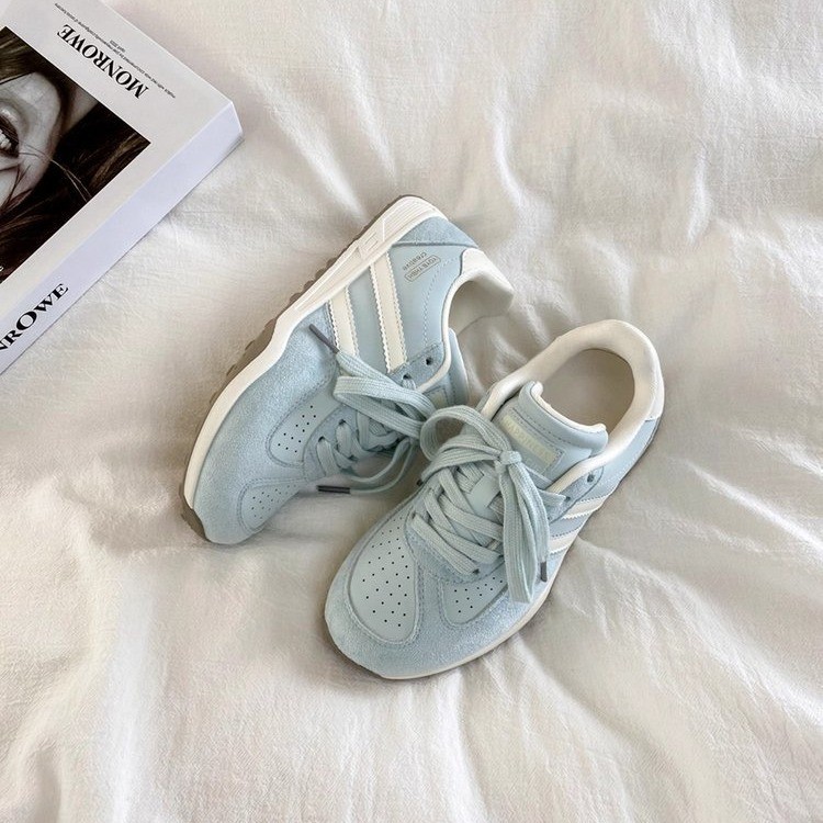 2026 nuevo verano coreano zapatos de skate de moda para mujeres de estilo de estilo de estudiantes de color frente correa zapatos de mujer