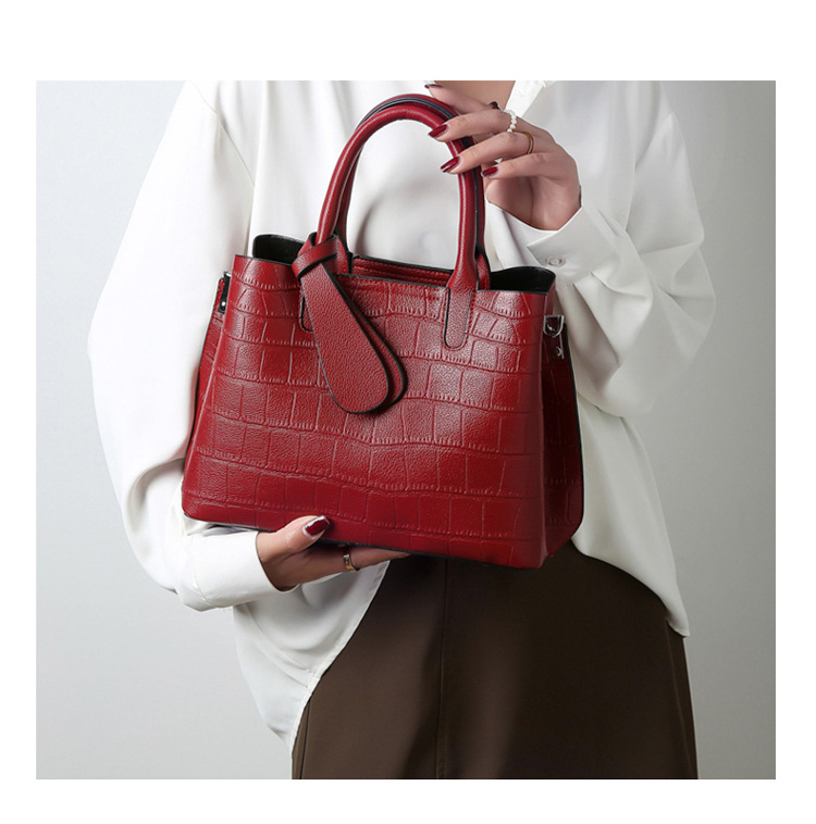 Women's Medium Pu Leather Crocodile Fashion Ornament Square Zipper Bag Sets display picture 18