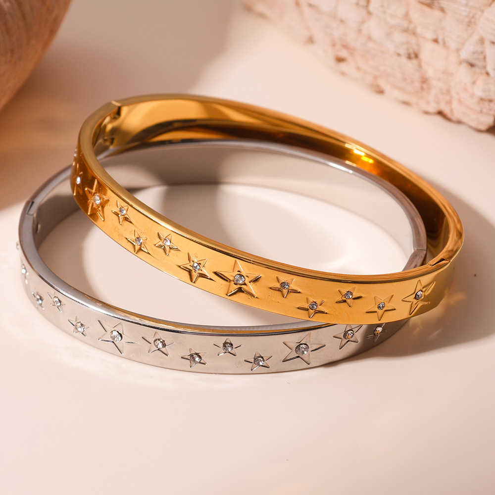 Espejo transfronterizo europeo y americano pulido de ala ancha estrella de cinco puntas clásica de 8MM con pulsera de hebilla de estrella de diamantes fábrica de 18K al por mayor