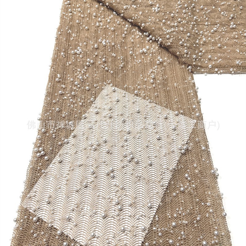 Inventario de tela de malla de cuentas de clavos pesados tamaño de perla ondulado bordado vestido de boda vestido de noche cheongsam tela