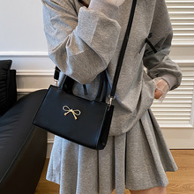 �����YҸ�°���Ů�n��r�аٴ����С�����߼��|�к��s�μ�б���