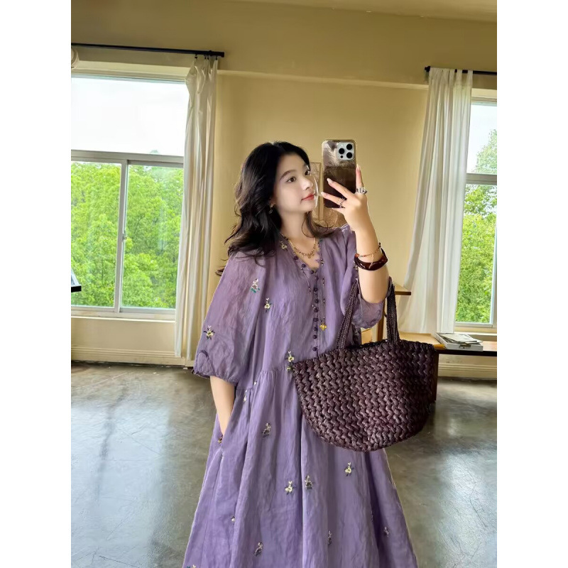 Vintage Artistic Floral Purple Romantic V-neck Dress, New Summer Style, Loose, Lightweight, Slimming, Mid-length Dress Vintage Artistic Floral Purple Romantic V-neck Dress, New Summer Style, Loose, Lightweight, Slimming, Mid-length Dress