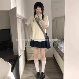 韩系学院风JK制服毛衣马甲背心女秋季新款宽松显瘦针织外套上衣