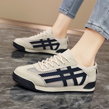 �����¿�Ůʿ�ο��ϵ�Ь����ŮЬѧ������͸������ٴ��˶�Ь�ܲ�