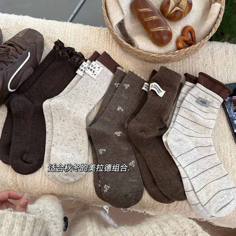 Women's Autumn and Winter Oatmeal Coffee Little Red Book Same Style Combination Warm Fleece Thickened Cotton Mid-Tube Socks Floral Fabric Label Women's Socks Women's Autumn and Winter Oatmeal Coffee Little Red Book Same Style Combination Warm Fleece Thickened Cotton Mid-Tube Socks Floral Fabric Label Women's Socks