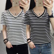 中年妈妈装条纹短袖t恤女装夏装大码宽松纯棉体恤洋气半袖V领上衣