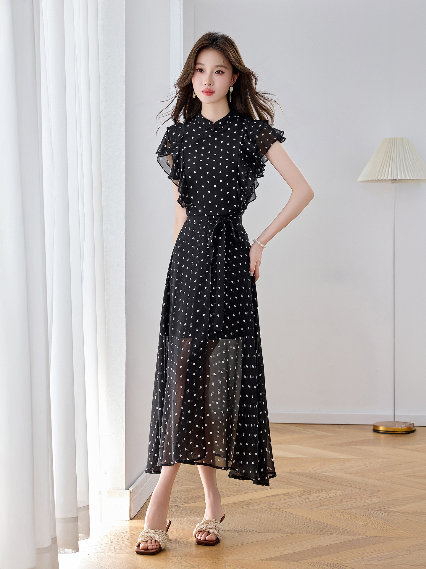 Đầm maxi nữ thắt eo họa tiết hoa nhí hai dây mặc hai kiểu Z5718 — Hoa đỏ, Chấm tròn