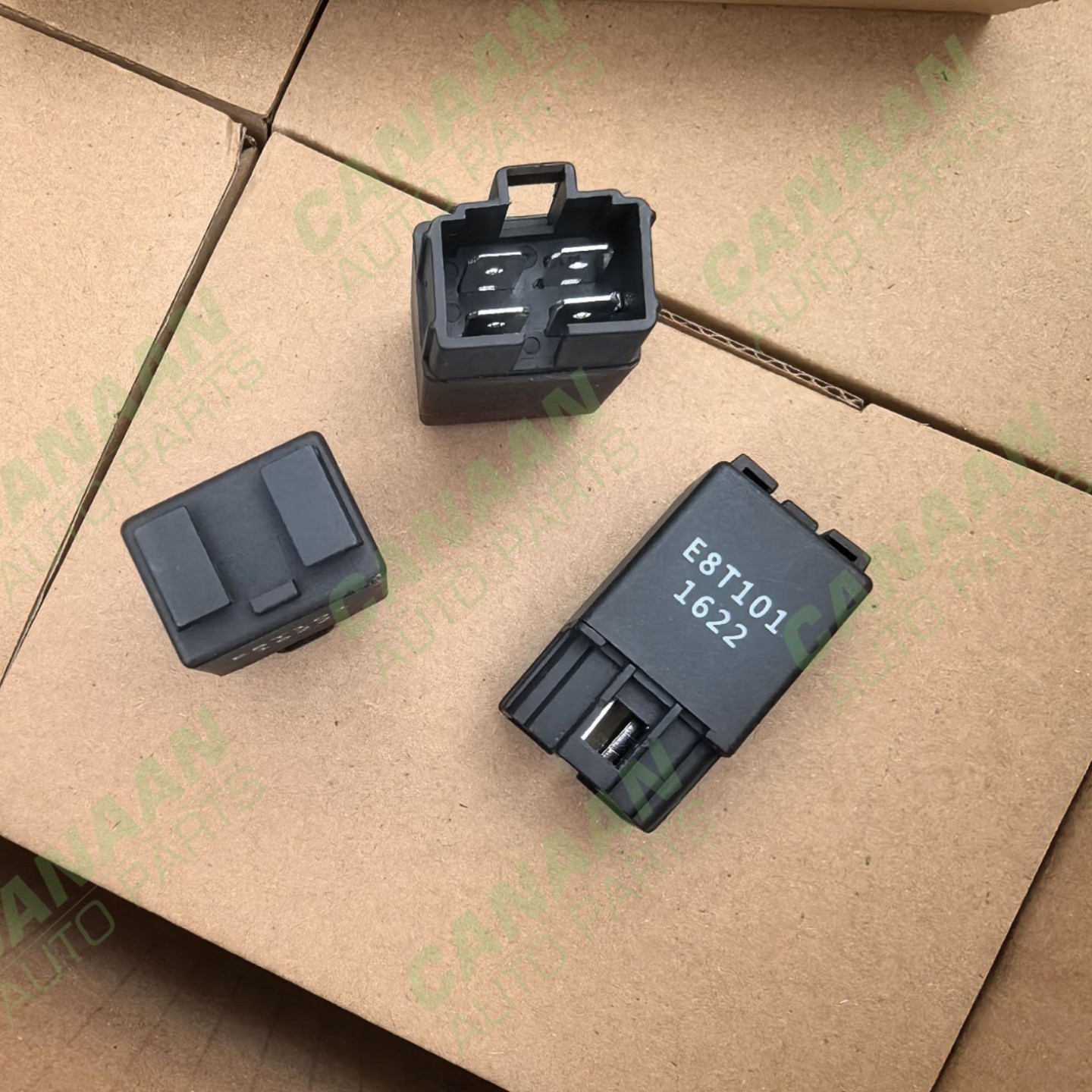 适用于三菱丰田马自达日系汽车继电器 E8T101