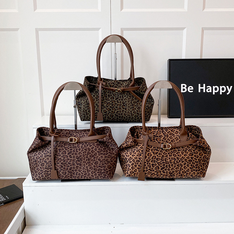 复古通勤豹纹2025秋季新款潮流时尚个性百搭气质单肩手提托特大包