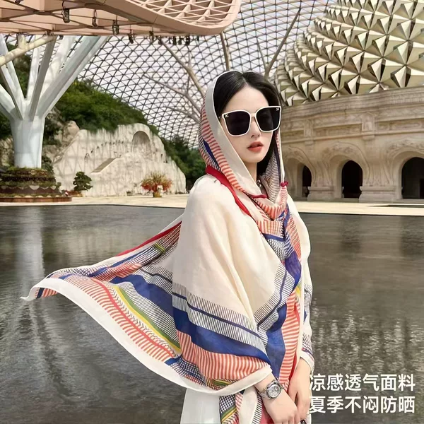 Summer High-End Women's Mid-Length Vintage Ethnic Style Sun-Protective Shawl with Traditional Chinese Buttons, Suitable for Yunnan and Qinghai Travel