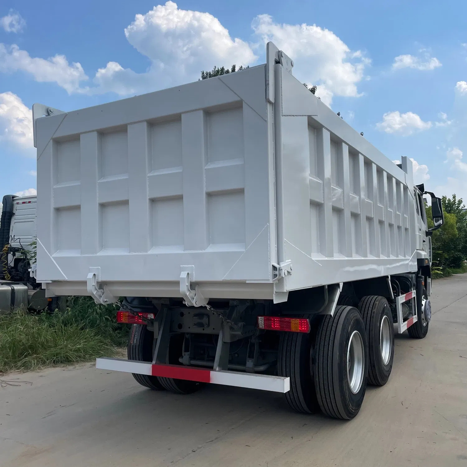 Manufacturers Supply Cross-Border Howo Howo Sinotruk 6X4 Dump Truck Transporter
