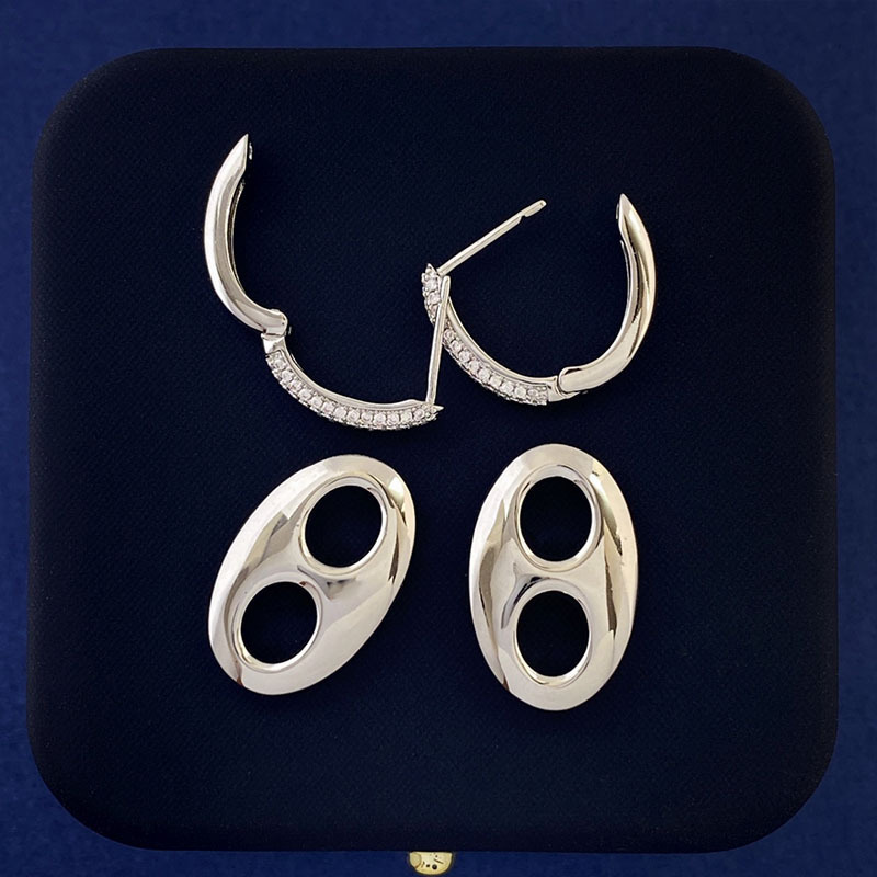 Orecchini a lobo naso di maiale metallizzati lucidi moda_voghion.com