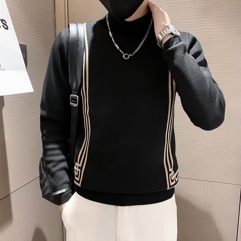 Retro fashionable knitted demi-season sweater