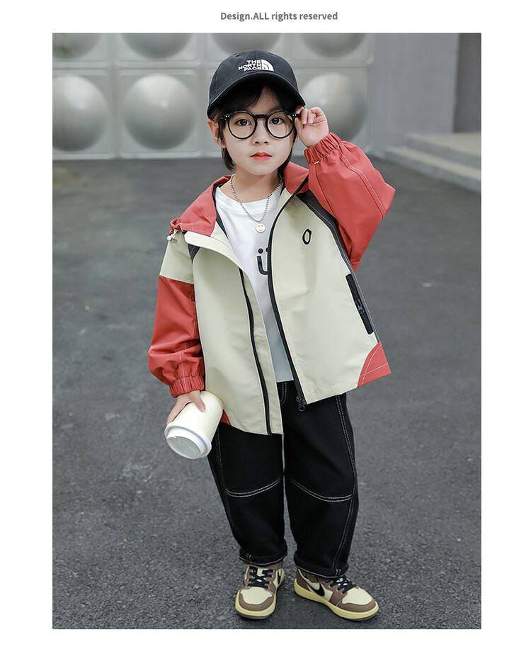 Cappotto con cappuccio colorato ricamato 2023 primavera e autunno nuovi vestiti per ragazzi Pi Shuai per bambini_voghion.com