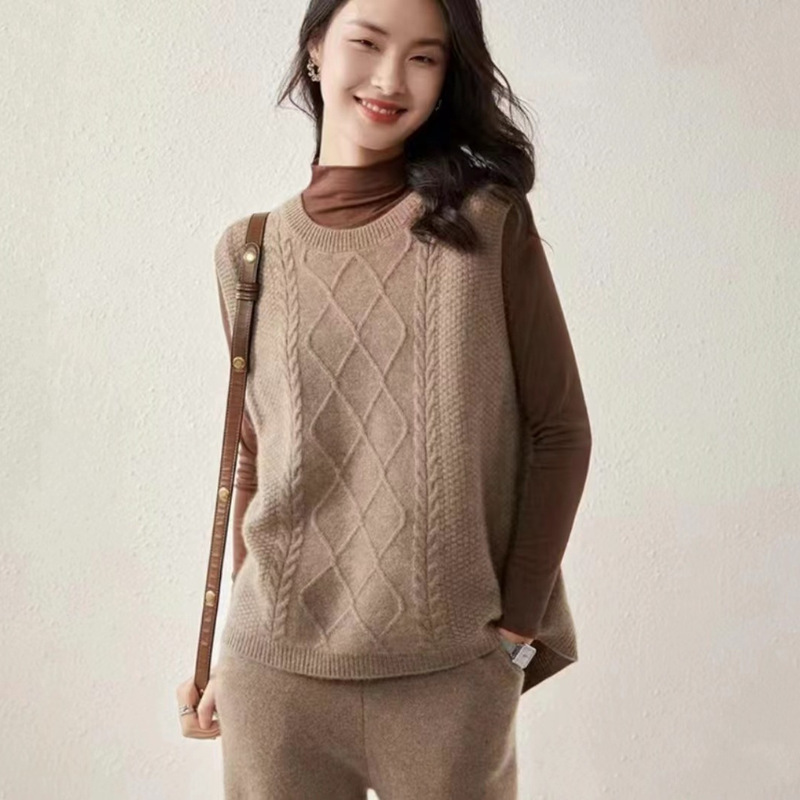 Manufacturers Cross-Border Wholesale 100% Wool Warm Knitted Swallowtail Slit Vest Cashmere Waistcoat with Large Quantities in Stock