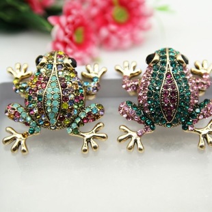 Diamond-Encrusted Frog Toad Brooch, Fashionable Small Animal Pin, Retro European and American Style Corsage Jewelry Brooch Wholesale