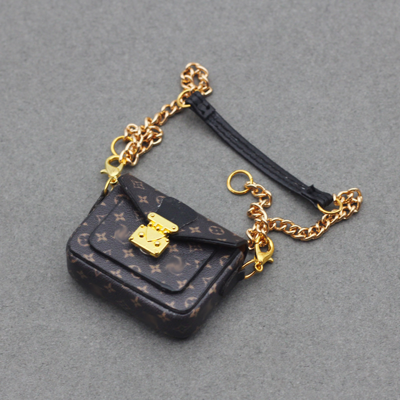 18CMベビーキャリーバッグは、17CMラブブ（Labubu）透明外出バッグ収納バッグペンダント、オールドフラワーバッグに適しています。