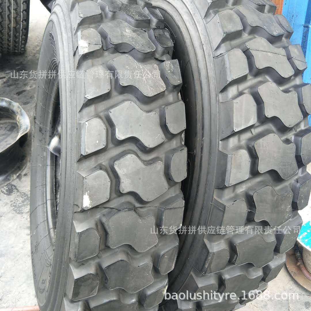 10.00R20 载重卡车货车 运输车 钢丝轮胎 矿用大块花纹