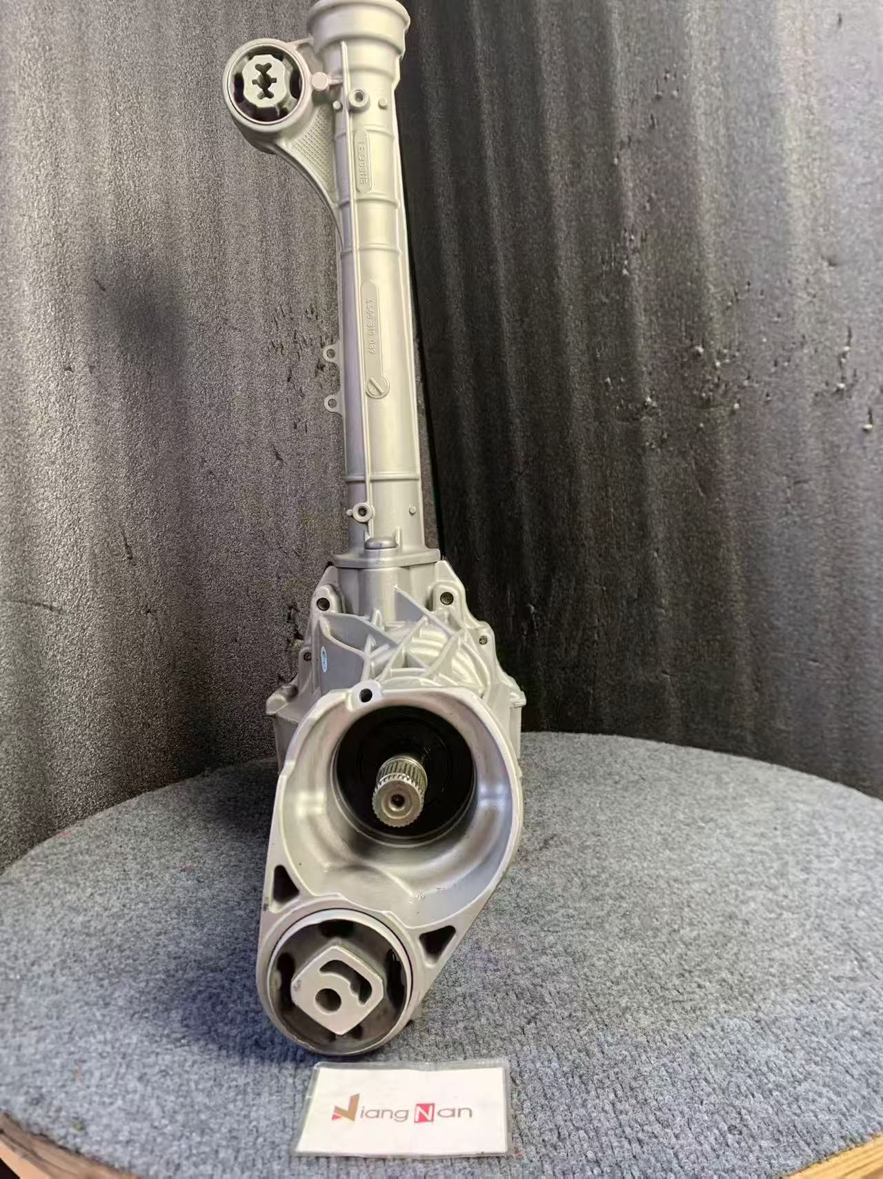 Suitable for Audi Q7, Porsche Cayenne, Volkswagen Touareg, Front Differential, Front and Rear Transfer Case Assembly