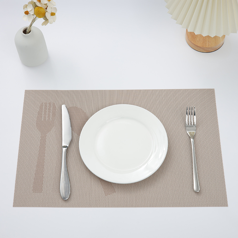 Cuchillo y tenedor beige