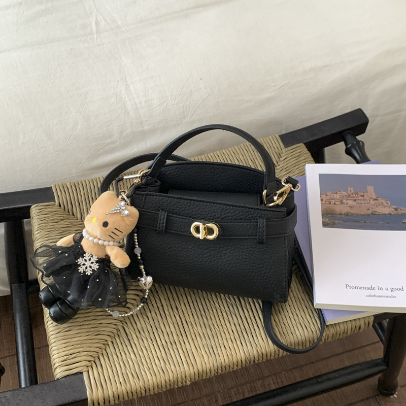 Bolsos de mano de nicho de alta calidad para mujeres 2026 nuevo estilo coreano ligero bolso de lujo Kylie de moda simple mochila de hombro
